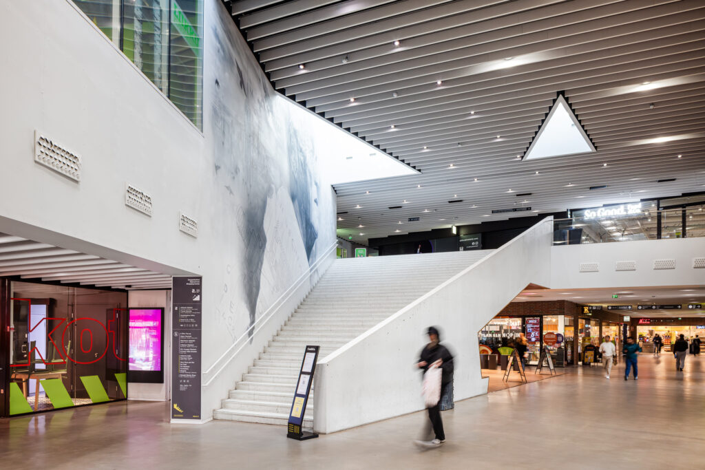 View towards the shopping corridor from the metro station.